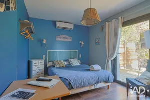 Hotel restaurant in PEYRUIS (04310)