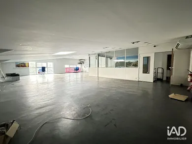 Business asset in SARTROUVILLE (78500)