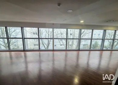 Commercial walls in PANTIN (93500)