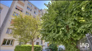 Apartment in ISSY-LES-MOULINEAUX (92130)