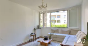 Appartement à ISSY-LES-MOULINEAUX (92130)