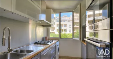 Apartment in ISSY-LES-MOULINEAUX (92130)