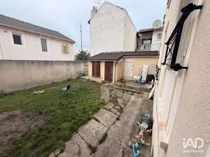 Immeuble à ÉPINAY-SUR-SEINE (93800)