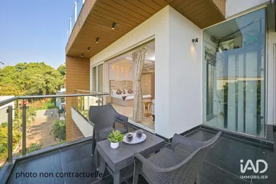 Apartment in ISSY-LES-MOULINEAUX (92130)