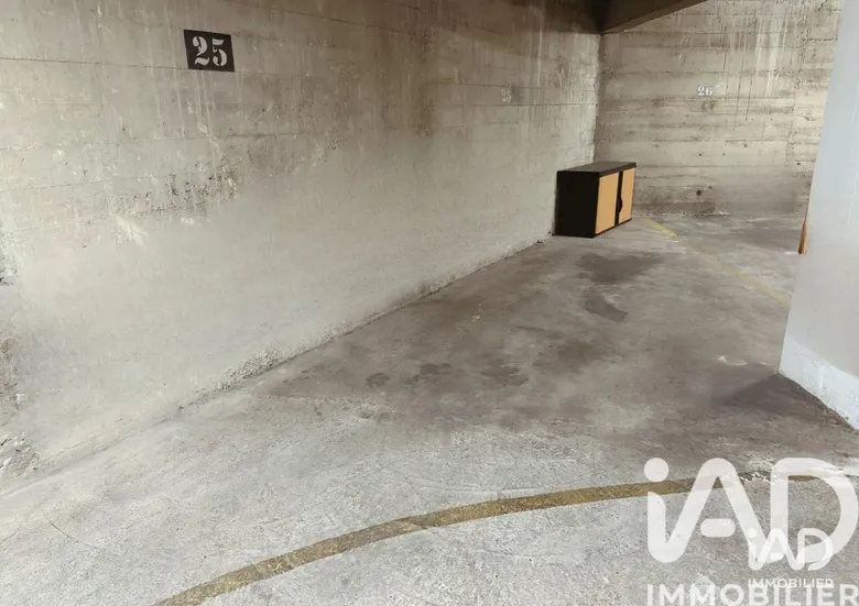 Parking 5 m² · à Paris · 5 m² · 189 €/mois