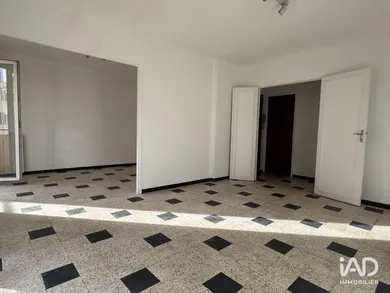 Apartment in TOULON (83200)