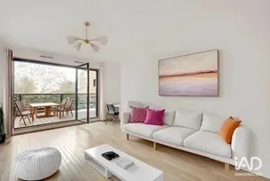 Apartment in SÈVRES (92310)