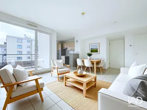 Appartement à VÉNISSIEUX (69200)