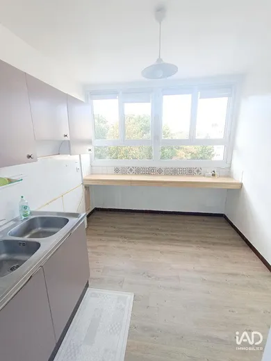 Apartment in SAINT-MICHEL-SUR-ORGE (91240)