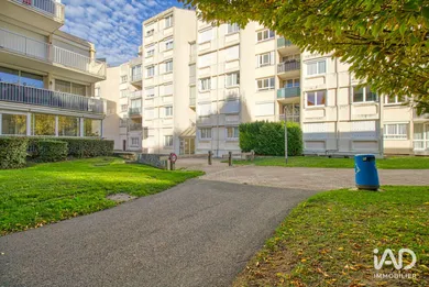 Appartement à LAGNY-SUR-MARNE (77400)