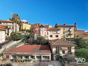 Appartement à MENTON (06500)