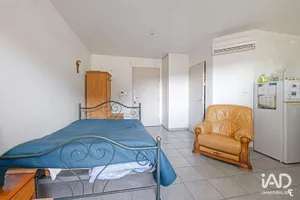 Apartment in SAINT-QUENTIN-LA-POTERIE (30700)