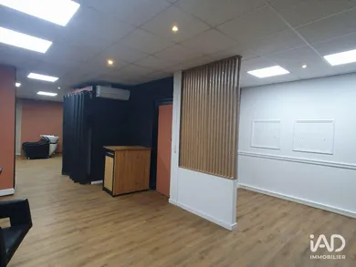Commercial in MEAUX (77100)