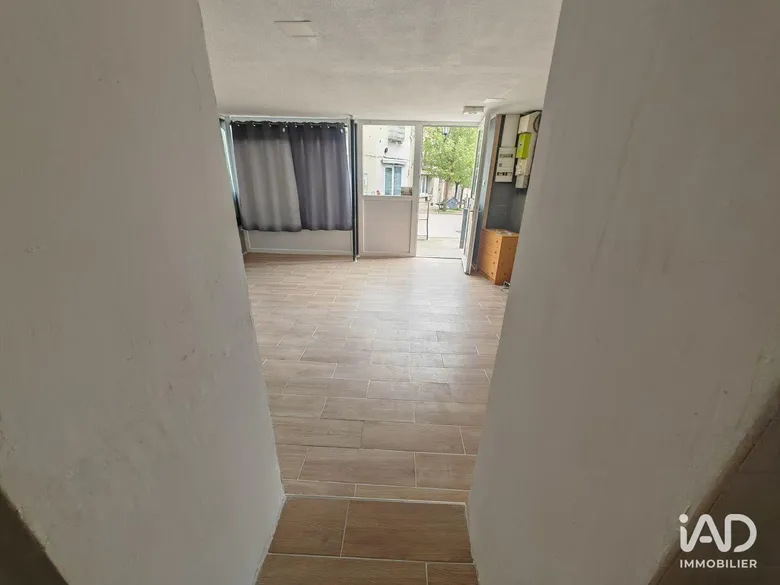 Local commercial 52 m² · au Bousquet-d'Orb · 52 m² · 450 €/mois
