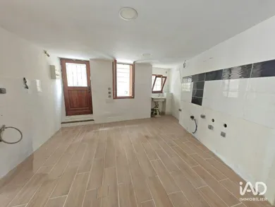 Commercial in LE BOUSQUET-D'ORB (34260)