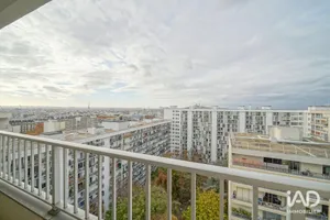 Apartment in PARIS (75019)