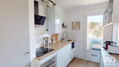 Appartement à AIX-EN-PROVENCE (13100)