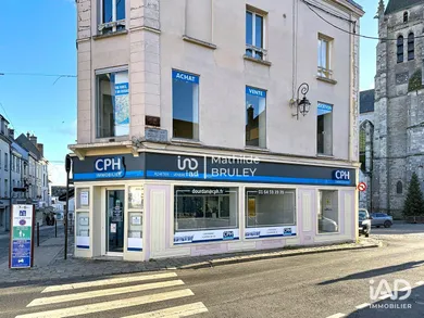 Commercial walls in DOURDAN (91410)