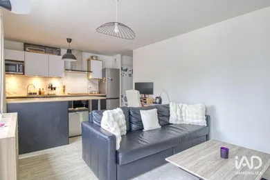 Appartement à SAINT-THIBAULT-DES-VIGNES (77400)
