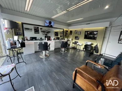 Boutique/Local commercial à PLOUFRAGAN (22440)