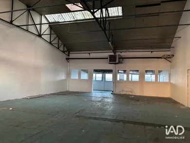 Business asset in LE MESNIL-SAINT-DENIS (78320)