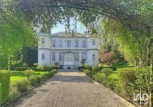 Castle in THOIRY (78770)
