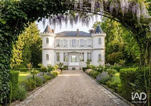 Castle in THOIRY (78770)