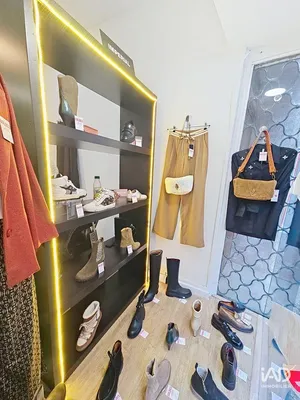 Boutique/Local commercial à PÉZENAS (34120)