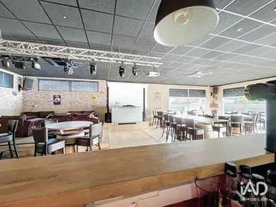 Bar-brasserie à SAINT-PIERRE-DE-CHANDIEU (69780)