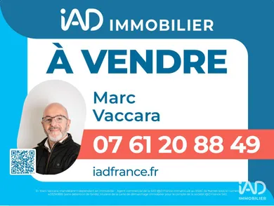 Commercial walls in CARQUEFOU (44470)