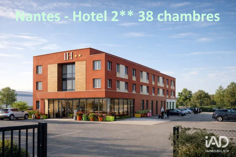 Hôtel 2* à CARQUEFOU (44470) · 400 m² · 420 000 €