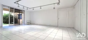 Commercial in FRÉJUS (83600)