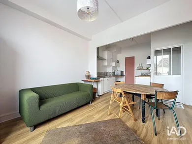 Appartement à BORDEAUX (33800)