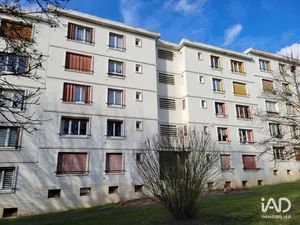 Appartement à SAINTE-GENEVIÈVE-DES-BOIS (91700)
