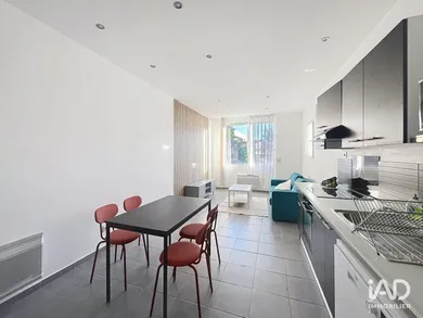 Appartement à VINON-SUR-VERDON (83560)