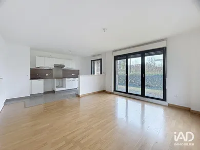 Appartement à MONTÉVRAIN (77144)