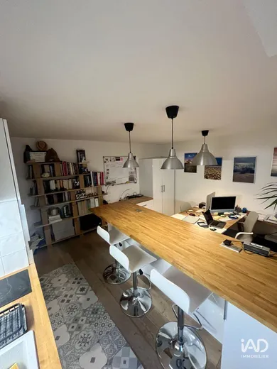 Apartment in PARIS (75010)
