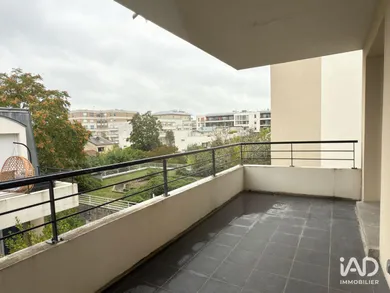 Appartement à NANTERRE (92000)
