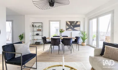 Appartement à LA ROCHELLE (17000)