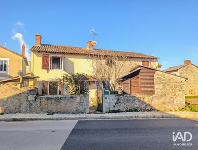 Maison de village à CIVAUX (86320)