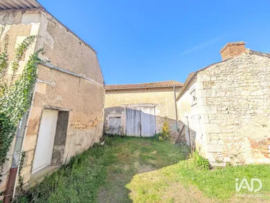 Maison de village à CIVAUX (86320)