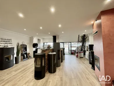 Boutique/Local commercial à MENNECY (91540)