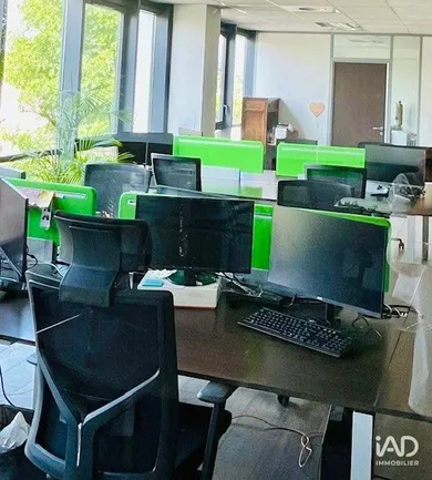 Office in AIX-EN-PROVENCE (13090)