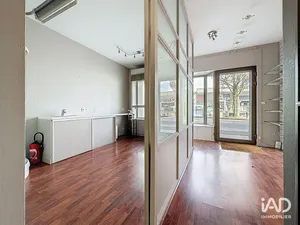 Commercial in NANTES (44300)