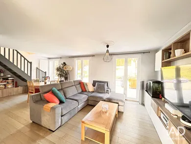 Maison à CORBEIL-ESSONNES (91100)