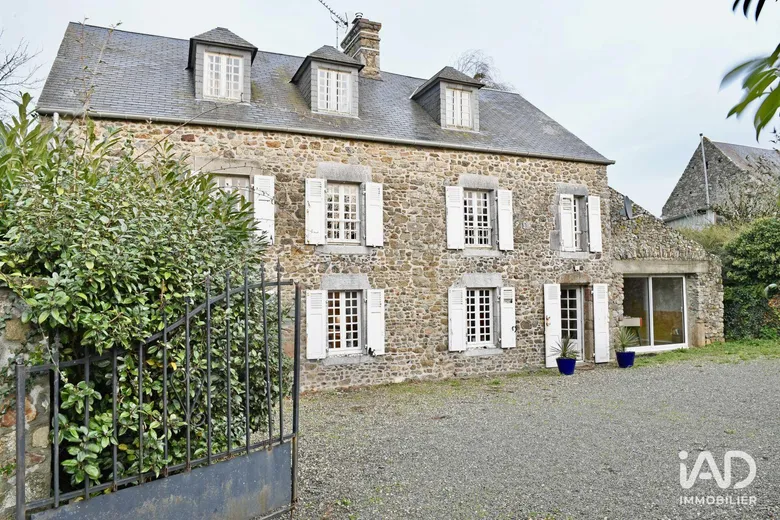 Maison 4 pièces 156 m² · à Tourville-sur-Sienne · 156 m² · 349 000 €