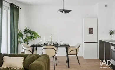 Apartment in LA ROCHE-SUR-YON (85000)