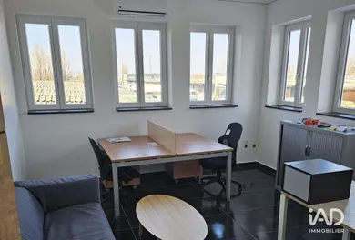 Bureaux à SAINT-PRIEST (69800)