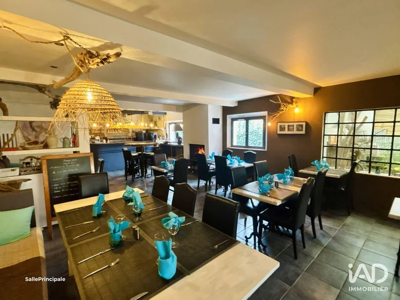 Restaurant à SALERNES (83690) · 223 m² · 120 000 €
