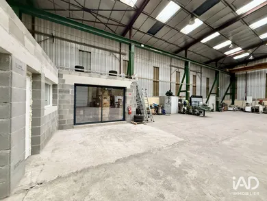 Local d’activité à ROCHE-LA-MOLIÈRE (42230)